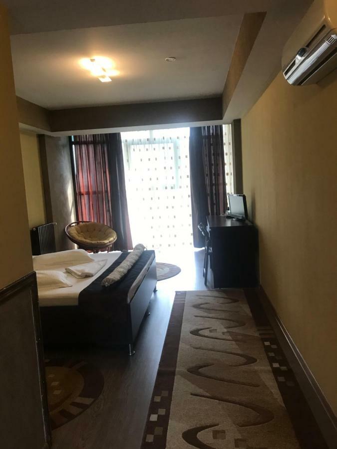 Hotel Bulevard Drobeta Turnu Severin Ngoại thất bức ảnh